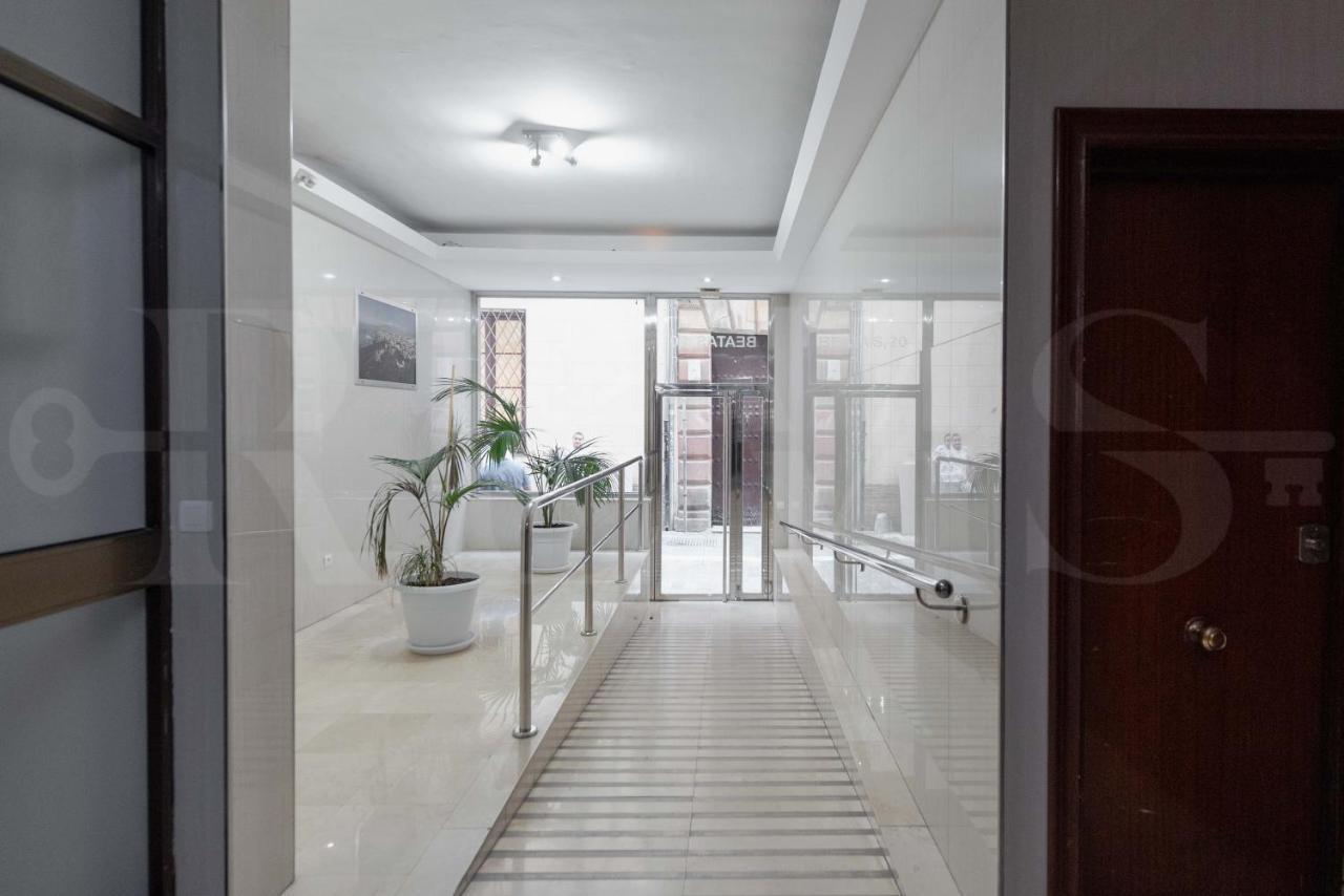 Cosy Flat With Private Balcony - Historic Center By Rems Leilighet Málaga Eksteriør bilde